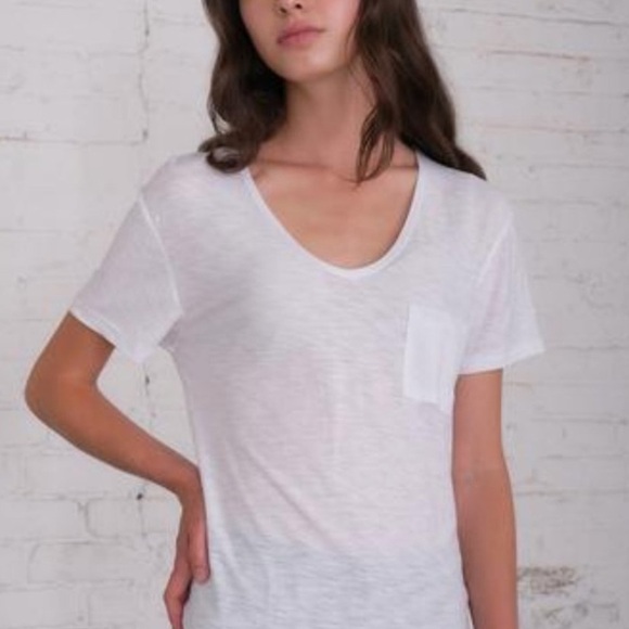 🎉HP🎉 Michelle by Commune Burnout White Pocket T - Picture 2 of 6
